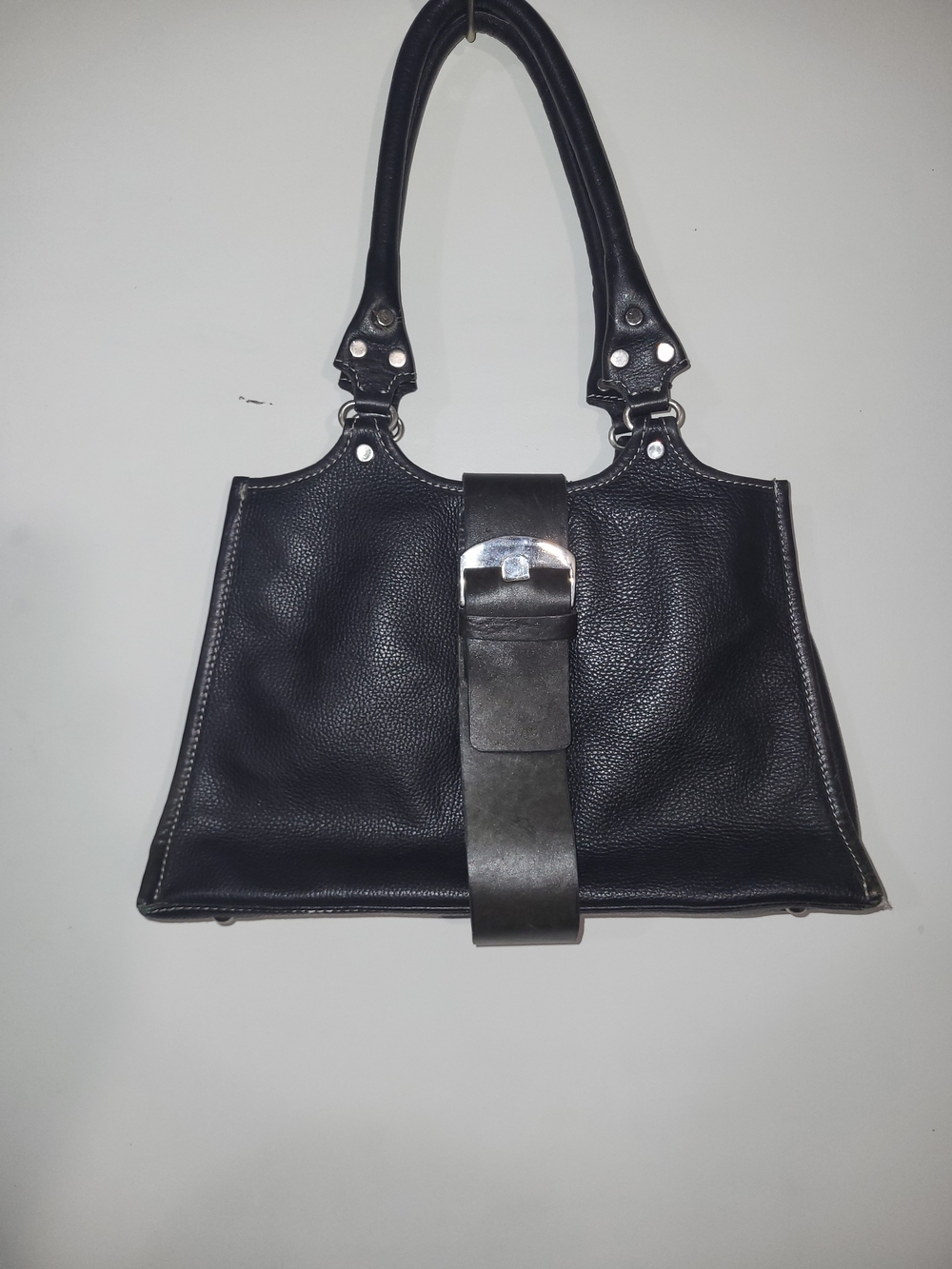 Classic Black Leather Shoulder Bag with Buckle Strap